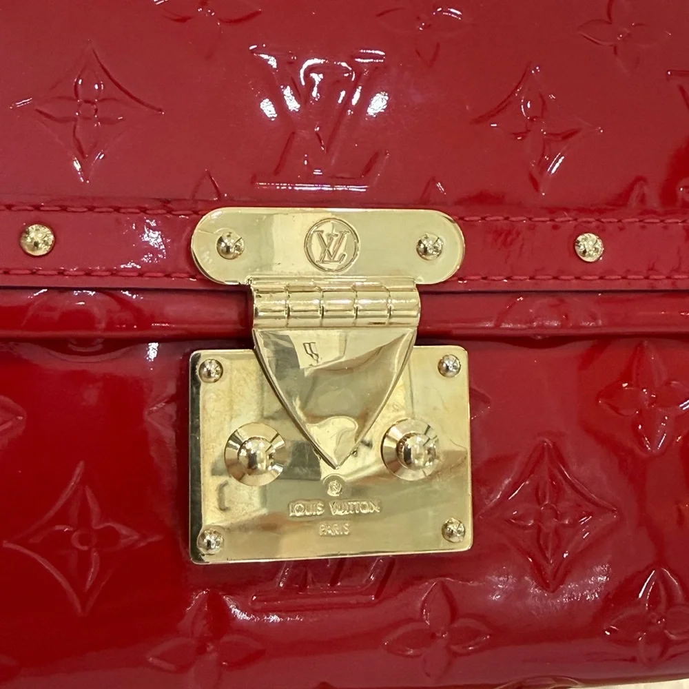 Louis Vuitton Venice Shoulder Bag Monogram Vernis: RED ♥️ - Picture 7 of 17